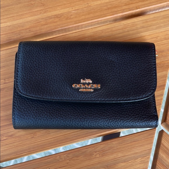 Coach F1981-F30204 Medium Envelope Wallet - Picture 1 of 10